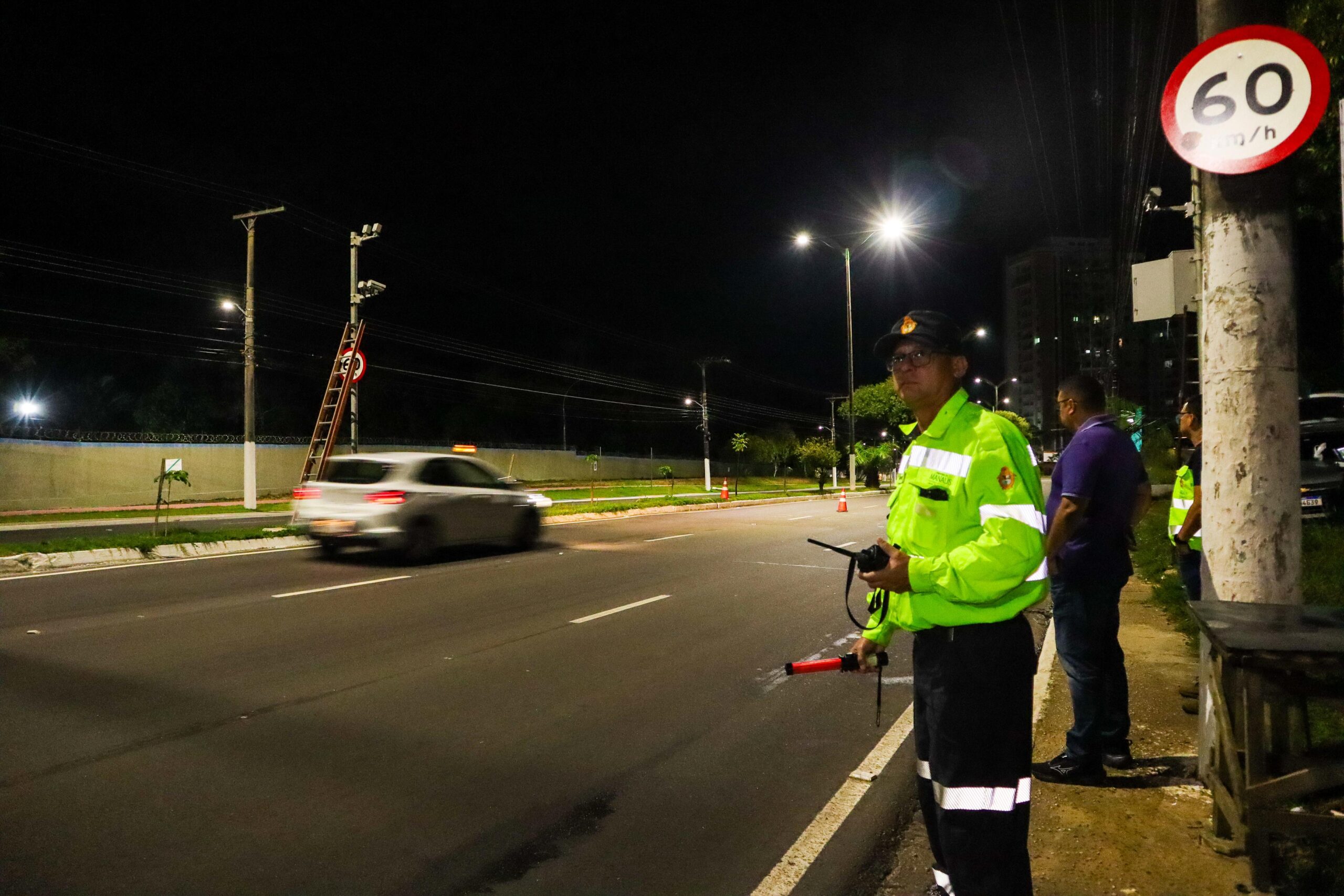 Prefeitura de Manaus fiscaliza radares para garantir justiça nas multas e segurança no trânsito