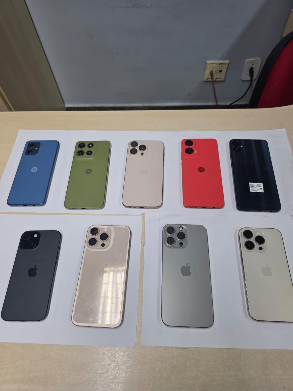 Polícia Civil prende casal em flagrante com celulares roubados no bairro Aleixo
