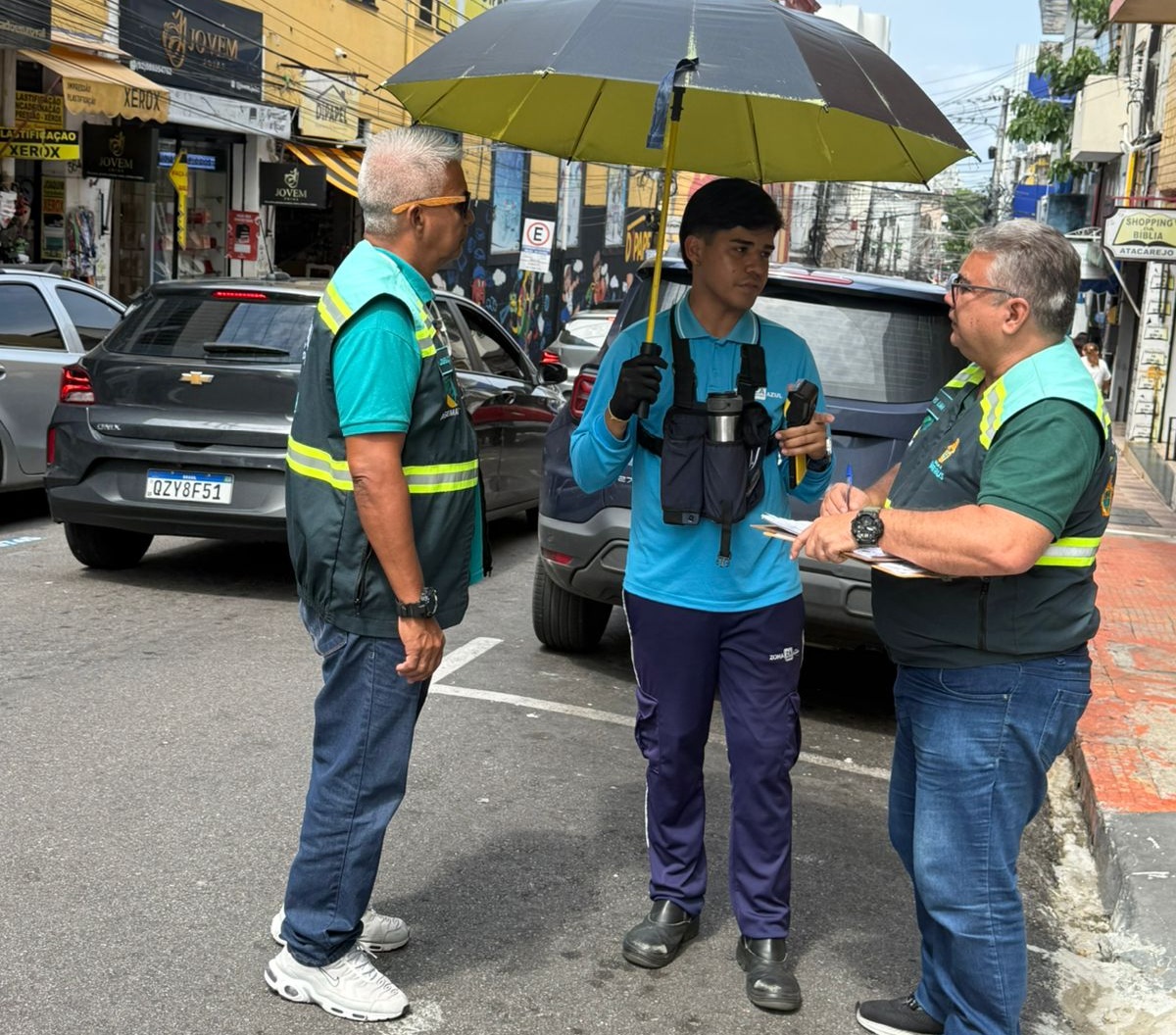 Ageman orienta Zona Azul a informar motoristas sobre multas por uso irregular