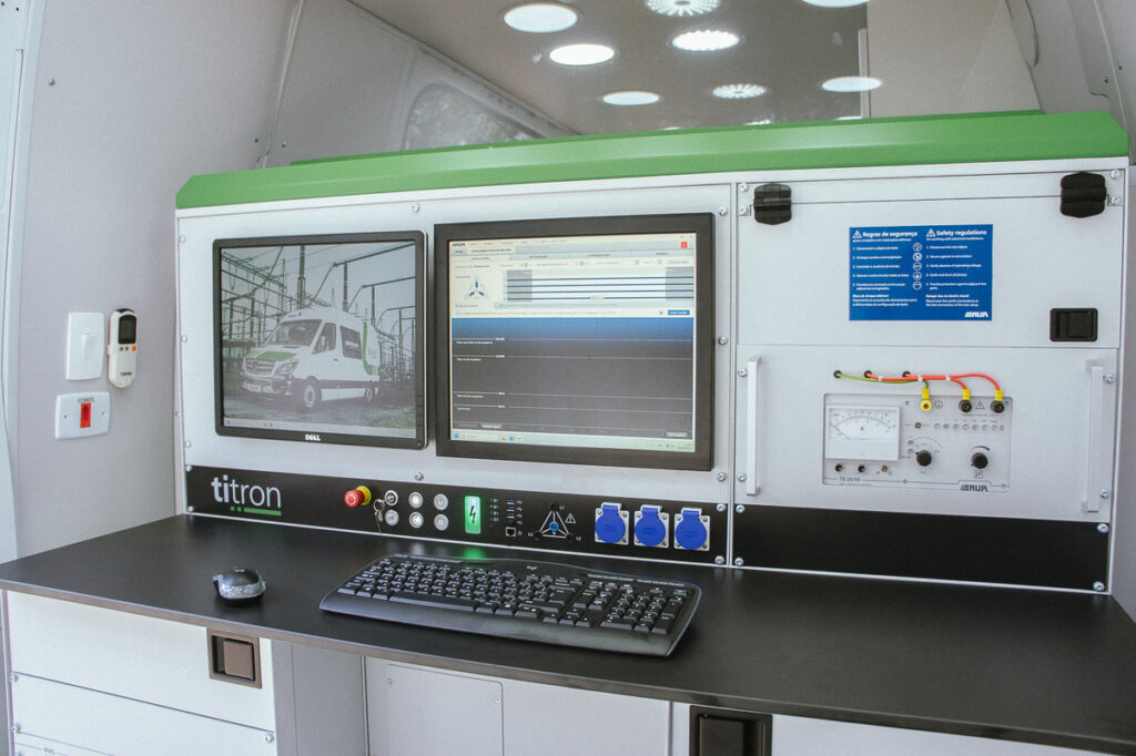 CEEE Equatorial adota novo laboratório móvel em Porto Alegre