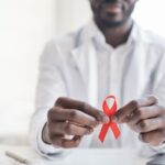 Dezembro Vermelho reforça alerta para HIV e outras ISTs