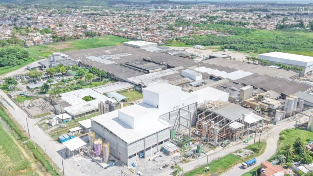 Raymundo da Fonte inaugura fábrica de sabão em pó em Pernambuco