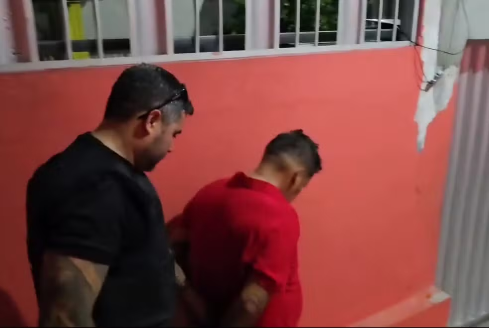 Polícia prende foragido acusado de 25 homicídios e tráfico de armas